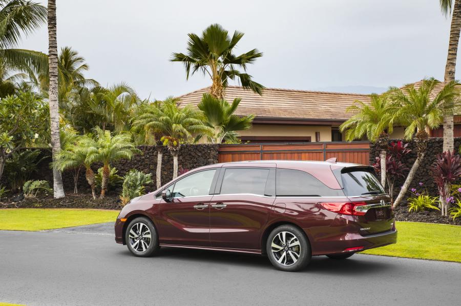  Honda Odyssey 2017 года  (фото 73 из 160)